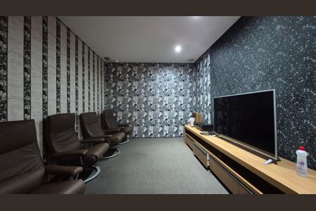 Apartamento à venda com 128m², 4 quartos e 2 vagasCinema