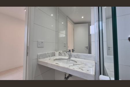 Apartamento à venda com 128m², 4 quartos e 2 vagasBanheiro da suíte 2