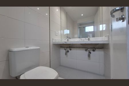 Apartamento à venda com 128m², 4 quartos e 2 vagasBanheiro da suíte