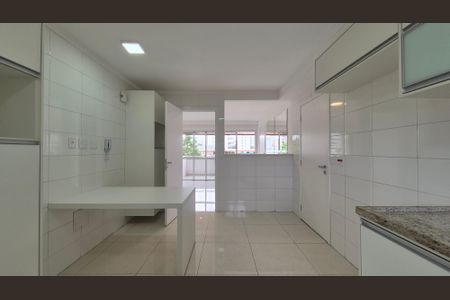 Apartamento à venda com 128m², 4 quartos e 2 vagasCozinha