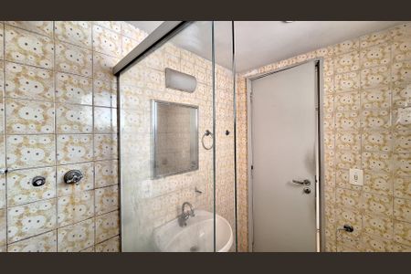 Apartamento para alugar com 82m², 2 quartos e 1 vaga Apartamento para alugar com 82m², 2 quartos e 1 vagaBanheiro da Suíte