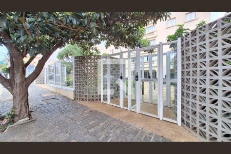 Apartamento para alugar com 82m², 2 quartos e 1 vaga Apartamento para alugar com 82m², 2 quartos e 1 vagaFachada