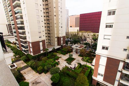 Apartamento à venda com 132m², 3 quartos e 2 vagas Apartamento à venda com 132m², 3 quartos e 2 vagasVista da Suíte