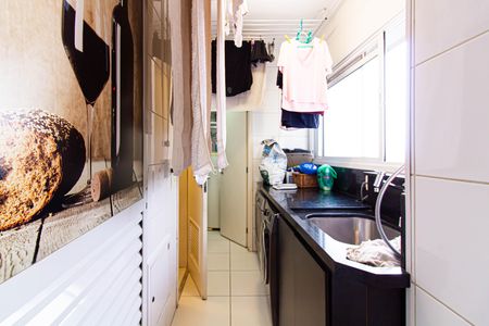 Apartamento à venda com 132m², 3 quartos e 2 vagas Apartamento à venda com 132m², 3 quartos e 2 vagasÁrea de Serviço