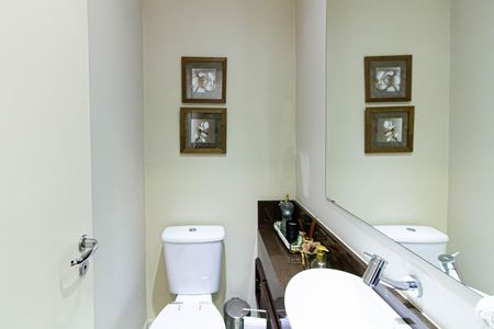 Apartamento à venda com 132m², 3 quartos e 2 vagas Apartamento à venda com 132m², 3 quartos e 2 vagasLavabo