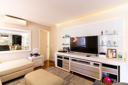Apartamento à venda com 132m², 3 quartos e 2 vagas Apartamento à venda com 132m², 3 quartos e 2 vagasSala
