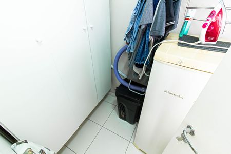 Apartamento à venda com 132m², 3 quartos e 2 vagas Apartamento à venda com 132m², 3 quartos e 2 vagasÁrea de Serviço