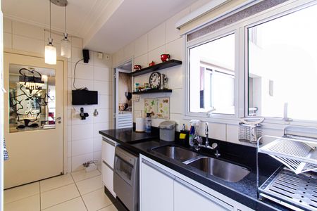 Apartamento à venda com 132m², 3 quartos e 2 vagas Apartamento à venda com 132m², 3 quartos e 2 vagasCozinha