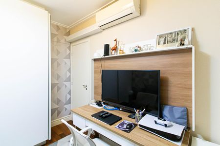 Apartamento à venda com 132m², 3 quartos e 2 vagas Apartamento à venda com 132m², 3 quartos e 2 vagasQuarto 1