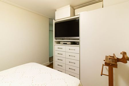 Apartamento à venda com 132m², 3 quartos e 2 vagas Apartamento à venda com 132m², 3 quartos e 2 vagasSuíte