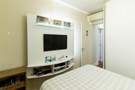 Apartamento à venda com 132m², 3 quartos e 2 vagas Apartamento à venda com 132m², 3 quartos e 2 vagasQuarto 2