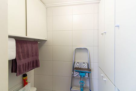 Apartamento à venda com 132m², 3 quartos e 2 vagas Apartamento à venda com 132m², 3 quartos e 2 vagasÁrea de Serviço
