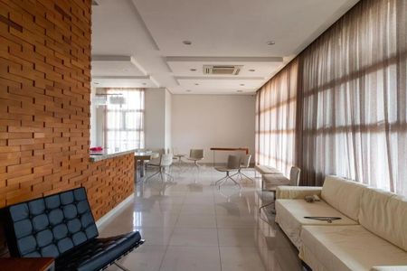 Apartamento à venda com 132m², 3 quartos e 2 vagas Apartamento à venda com 132m², 3 quartos e 2 vagasÁrea comum - Salão de Festas