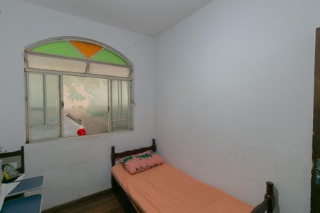 Casa à venda com 600m², 4 quartos e 8 vagas Casa à venda com 600m², 4 quartos e 8 vagasQuarto 1