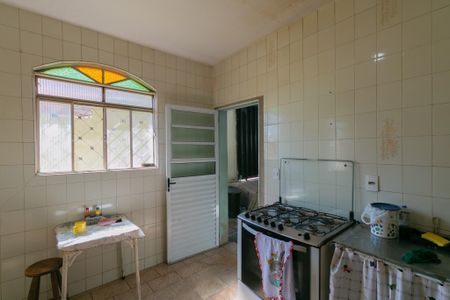 Casa à venda com 600m², 4 quartos e 8 vagas Casa à venda com 600m², 4 quartos e 8 vagasCozinha