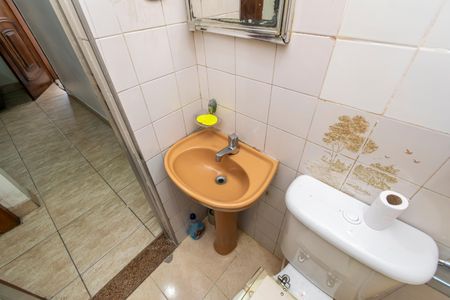 Casa de condomínio à venda com 60m², 2 quartos e 1 vaga Casa de condomínio à venda com 60m², 2 quartos e 1 vagaBanheiro