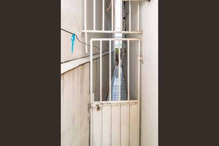 Casa de condomínio à venda com 60m², 2 quartos e 1 vaga Casa de condomínio à venda com 60m², 2 quartos e 1 vagaÁrea de Serviço - Acesso lateral