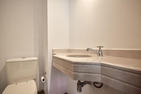 Apartamento para alugar com 160m², 4 quartos e 3 vagasLavabo