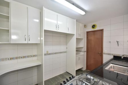 Apartamento para alugar com 160m², 4 quartos e 3 vagasCozinha