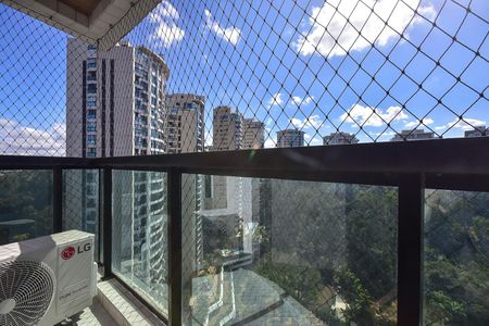 Apartamento para alugar com 160m², 4 quartos e 3 vagasVaranda da Suíte 2