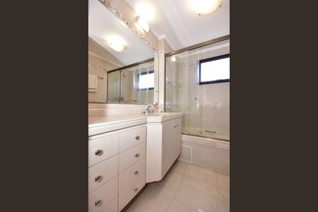 Apartamento para alugar com 160m², 4 quartos e 3 vagasBanheiro Suíte 2