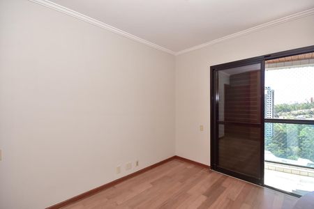 Apartamento para alugar com 160m², 4 quartos e 3 vagasQuarto 2