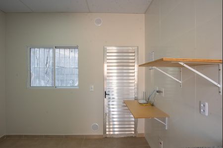 Casa para alugar com 20m², 1 quarto e sem vaga Casa para alugar com 20m², 1 quarto e sem vagaSala/Quarto