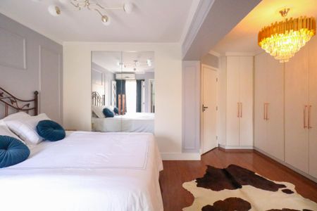 Casa de condomínio à venda com 264m², 3 quartos e 4 vagasSuíte