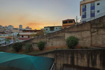 Sala de apartamento à venda com 2 quartos, 60m² em Sagrada Família , Belo Horizonte