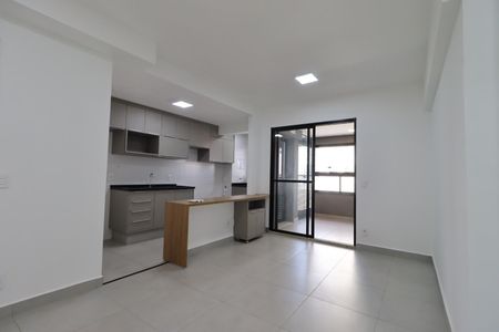 Apartamento para alugar com 70m², 2 quartos e 2 vagasSala