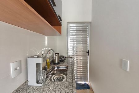 Cozinha de casa para alugar com 1 quarto, 20m² em Cidade Satélite Íris, Campinas