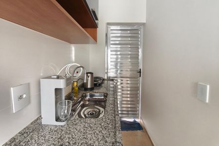 Cozinha de casa para alugar com 1 quarto, 20m² em Cidade Satélite Íris, Campinas