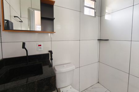 Casa para alugar com 20m², 1 quarto e sem vaga Casa para alugar com 20m², 1 quarto e sem vagaBanheiro