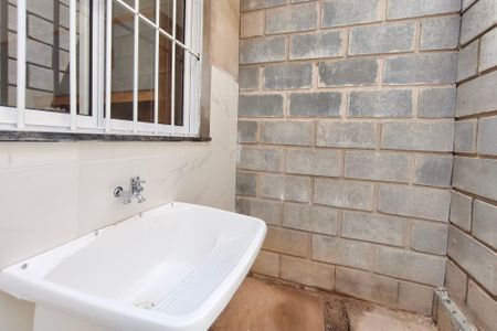 Casa para alugar com 20m², 1 quarto e sem vaga Casa para alugar com 20m², 1 quarto e sem vagaÁrea de Serviço