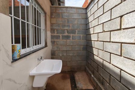 Casa para alugar com 20m², 1 quarto e sem vaga Casa para alugar com 20m², 1 quarto e sem vagaÁrea de Serviço