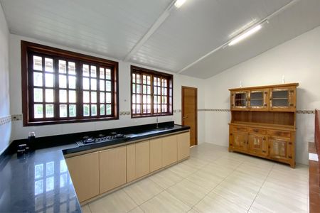 Casa para alugar com 2000m², 3 quartos e 4 vagasCozinha