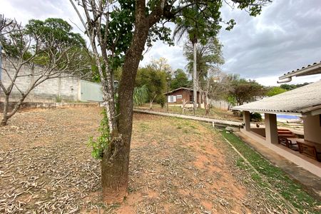 Casa para alugar com 2000m², 3 quartos e 4 vagasQuintal