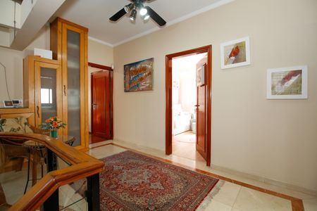 Casa à venda com 272m², 4 quartos e 5 vagasHall das Suítes