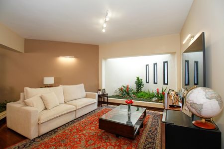Sala de Estar 1 de casa à venda com 4 quartos, 272m² em Vila Madalena, São Paulo