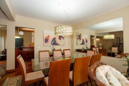 Sala de Jantar de casa à venda com 4 quartos, 272m² em Vila Madalena, São Paulo