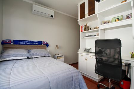 Casa à venda com 272m², 4 quartos e 5 vagasSuíte 3