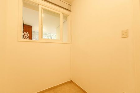 Apartamento à venda com 100m², 2 quartos e sem vaga Apartamento à venda com 100m², 2 quartos e sem vagaQuarto de Serviço