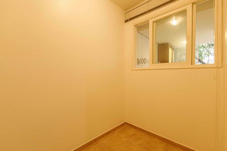 Apartamento à venda com 100m², 2 quartos e sem vaga Apartamento à venda com 100m², 2 quartos e sem vagaQuarto de Serviço
