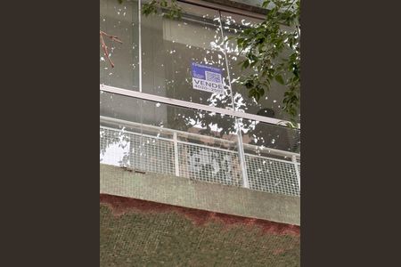 Apartamento à venda com 100m², 2 quartos e sem vaga Apartamento à venda com 100m², 2 quartos e sem vagaPlaca