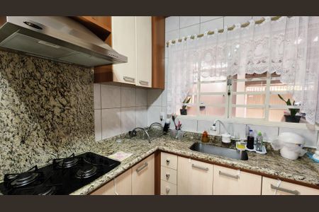 Casa à venda com 240m², 3 quartos e 3 vagasCozinha