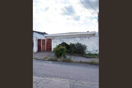 Casa à venda com 126m², 3 quartos e 3 vagasFoto 01