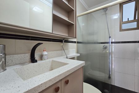 Apartamento à venda com 149m², 4 quartos e 3 vagas Apartamento à venda com 149m², 4 quartos e 3 vagasBanheiro Social