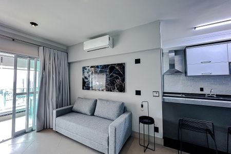 Sala de apartamento para alugar com 1 quarto, 55m² em Vila Regente Feijó, São Paulo