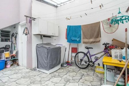 Casa de condomínio à venda com 238m², 6 quartos e 5 vagasÁrea de Serviço