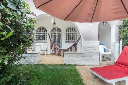 Casa de condomínio à venda com 238m², 6 quartos e 5 vagaspiscina 